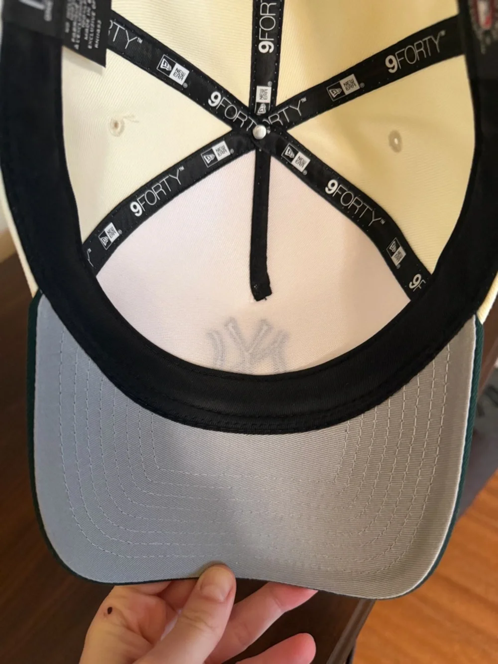 New York Yankees New Era 9Forty A-Frame Cap - Picture 7 of 8